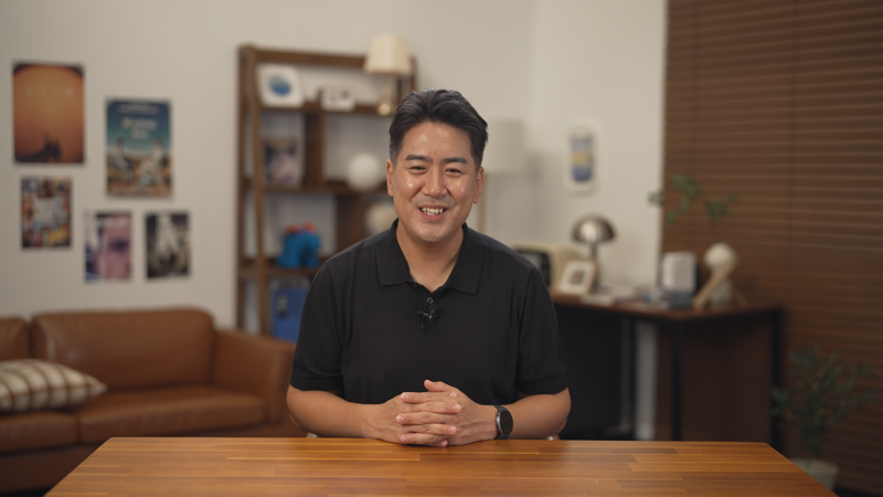 장동선 궁금한뇌연구소 대표가 10일 파이낸셜뉴스와 바카라사이트 장난감 시대에 필요한 인간이 갖춰야 할 경쟁력에 대해 말하고 있다. 장 대표는 "바카라사이트 장난감시대에는 '답이 없는 영역' 나만의 답을 찾아가는 개척자'의 능력이 필요하다고 강조했다. 궁금한뇌연구소 제공