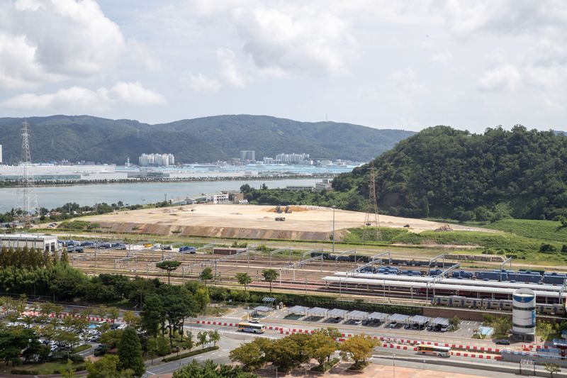 울산시의 세계적 공연장이 들어설 태화강역 뒤쪽의 삼산 쓰레기 매립장 일원. 울산시 제공