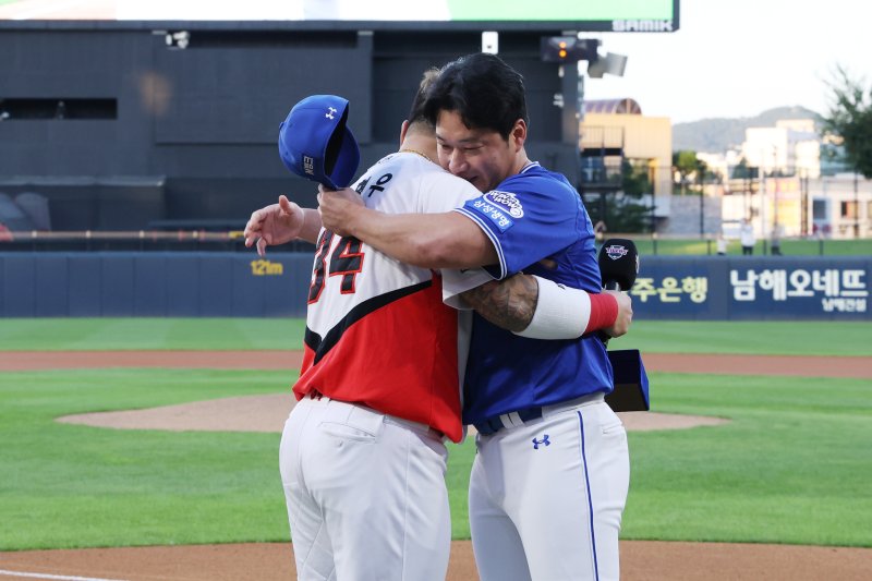 KIA, 던질 수 있는 모든 카드 오늘 던졌다... 협상은 끝났다. 최형우의 선택만 남아있다