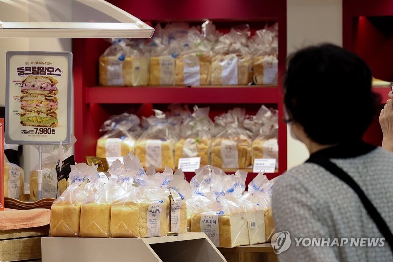 진열된 식빵 (출처=연합뉴스)