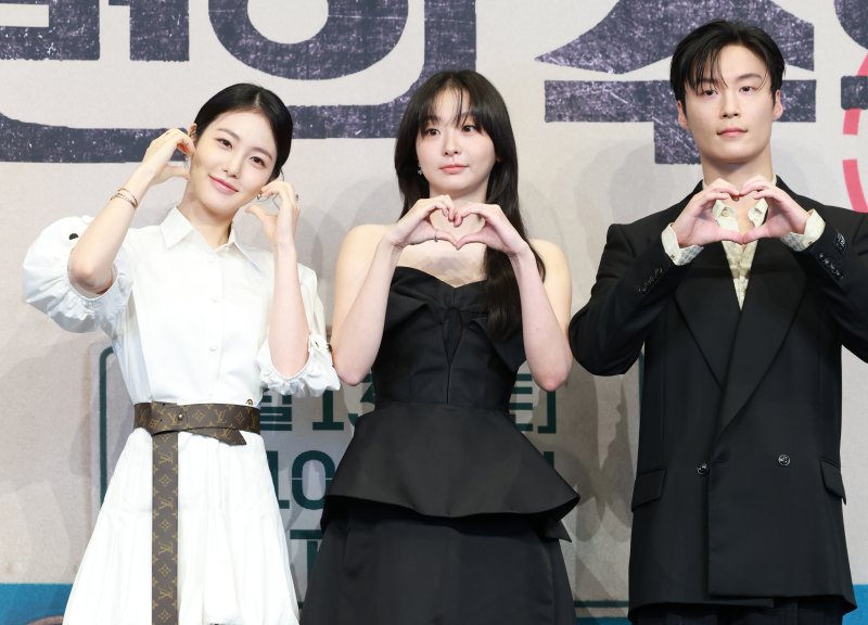 버스안내양 된 김다미·신예은…80년대 사랑·우정 '백번의추억'(종합)