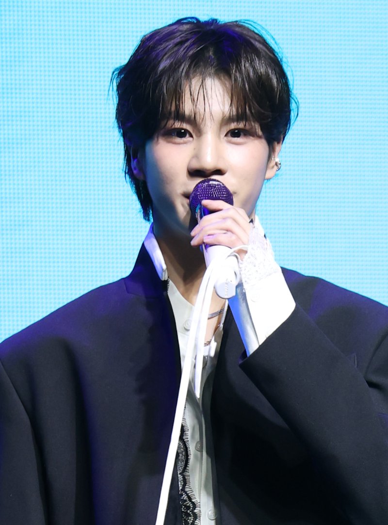 정동원, 미성년 무면허 운전 혐의로 수사…오토바이 논란까지 재조명