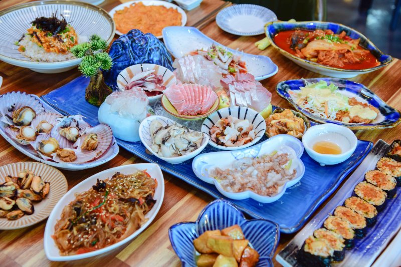 경남 통영에서 맛볼 수 있는 다찌집 상차림