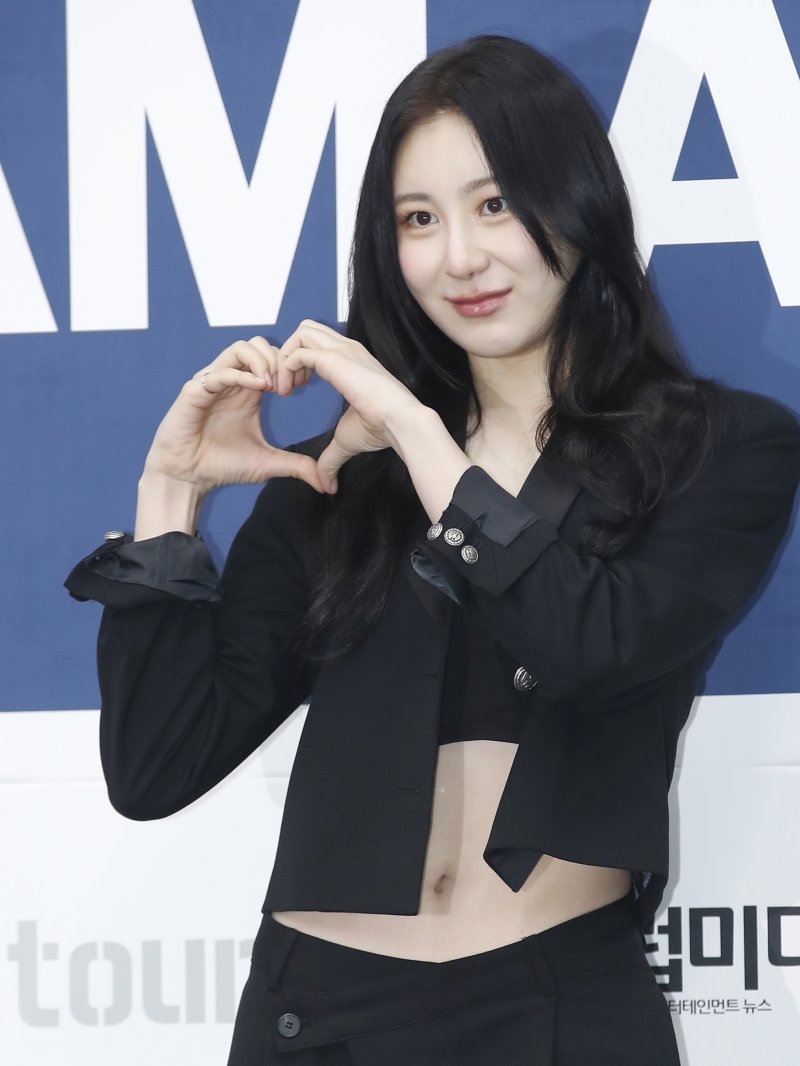 아이즈원 출신 이채연, 7년 만에 WM엔터 떠난다 앞날 응원