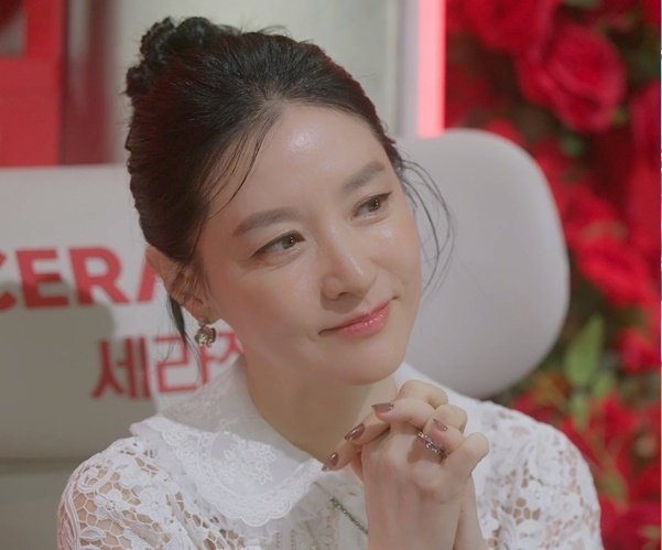 '사춘기 자녀 엄마' 이영애 딸, 안 꾸미면 위아래 훑어보며 지적