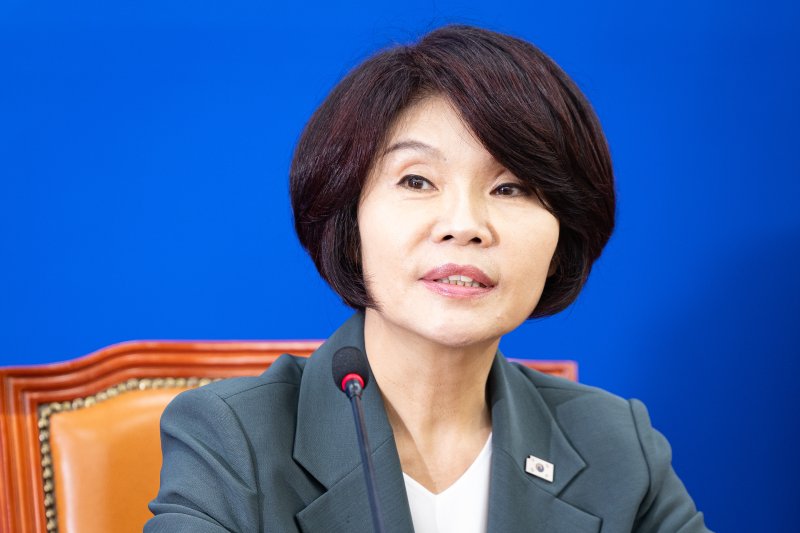 한정애 더불어민주당 정책위의장이 14일 서울 여의도 국회에서 기자간담회를 하고 있다. 2025.9.14/무료 바카라사이트1 ⓒ News1 유승관 기자