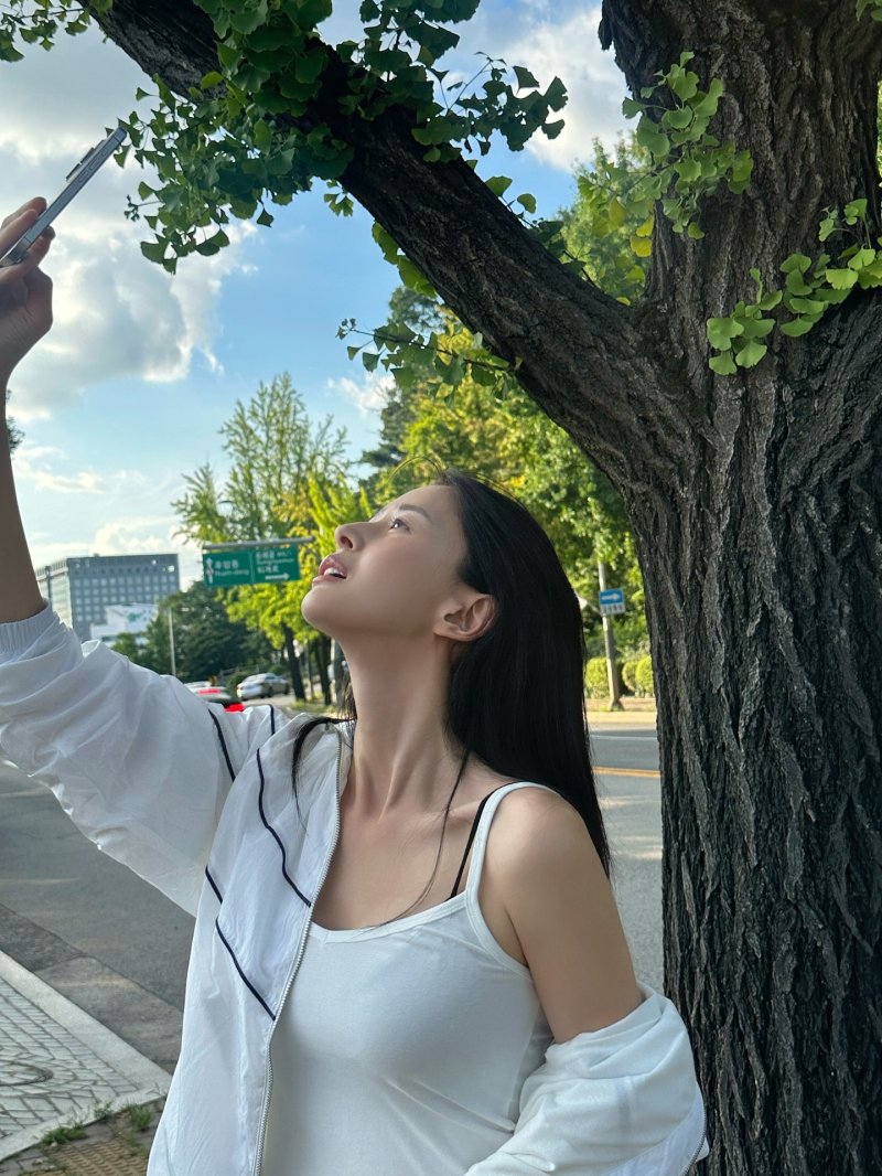 권나라, 산뜻한 '청량' 미모…글래머 몸매까지 [N샷]