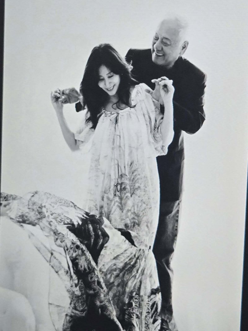 최명길♥김한길, 다정한 커플샷…행복 가득 가족사진 [N샷]