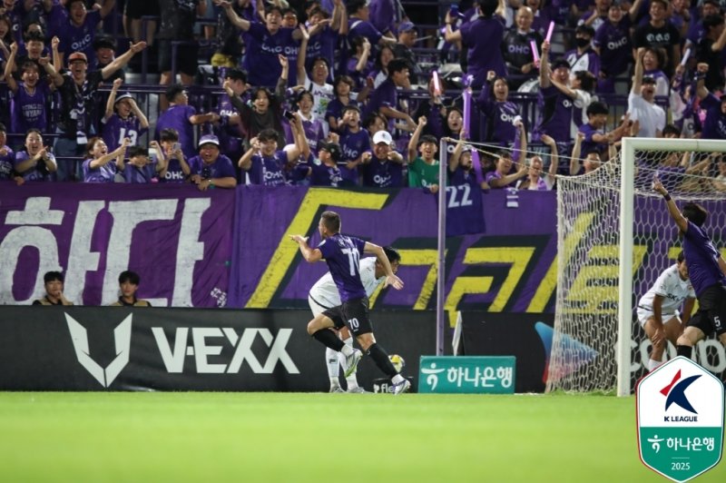 안양 유키치의 골 세리머니 (출처=연합뉴스)