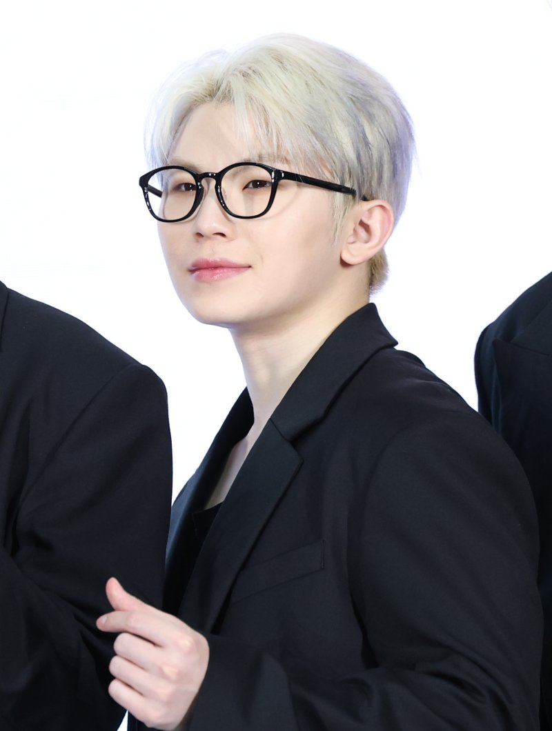 세븐틴 우지, 15일 육군 현역 입대…정한·원우 이어 세번째 군복무