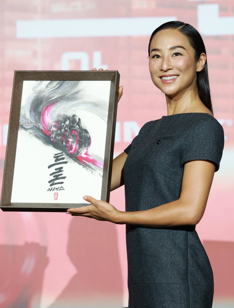 할리우드 대작에 한국계 첫 주연…그레타 리 