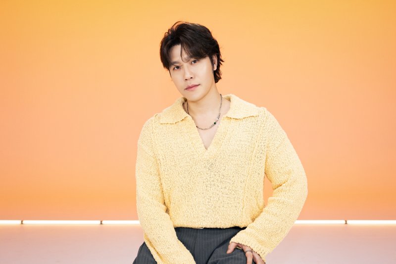 '빅히트 1호 가수' 이현 "방시혁, 내게 명확한 비전있던 유일한 사람" [N인터뷰]