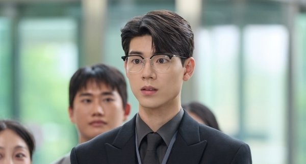 '신사장 프로젝트' 배현성, 한석규 옆 성장캐 눈도장