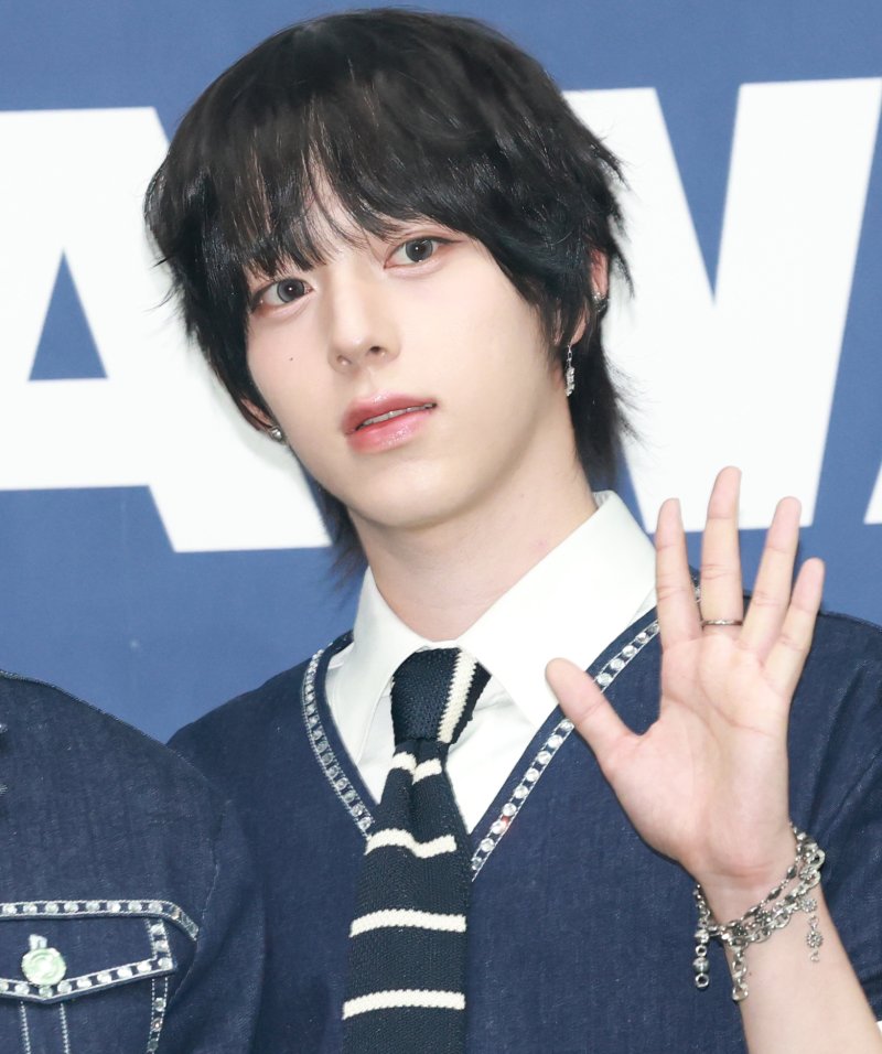 아홉 즈언, 건강 문제로 활동 중단…당분간 회복 전념