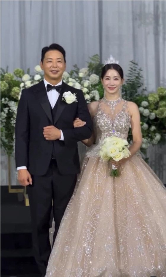 김하영, 남편 박상준과 결혼 본식 사진 공개 축복 속에 잘 마쳐 [N샷]