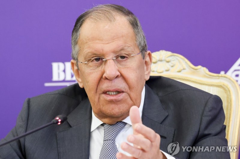 인터비전 기자회견 참석한 세르게이 라브로프 러시아 외무장관 (출처=연합뉴스)