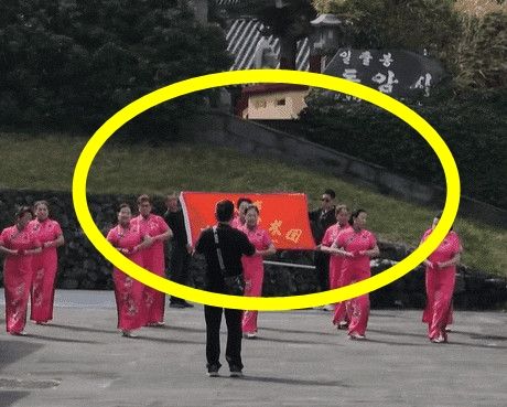 치파오 입은 중국 여성들, 성산일출봉서 단체로... 대체 무슨 일?