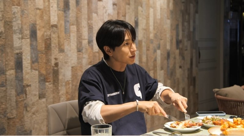 이특, 비혼주의 생각 바뀌어 "누군가와 함께 하는 삶도…"