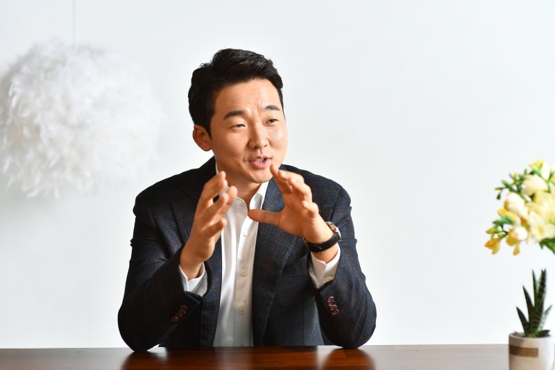 아이엘 "모빌리티 올인"... 비핵심 자회사 판다 - 뉴스 썸네일 이미지