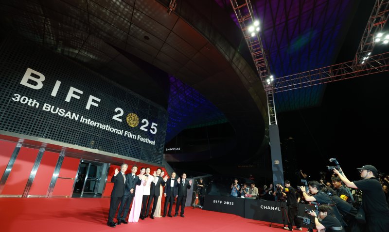 [뉴스1 PICK]30주년 맞은 부산국제영화제 '화려한 개막'