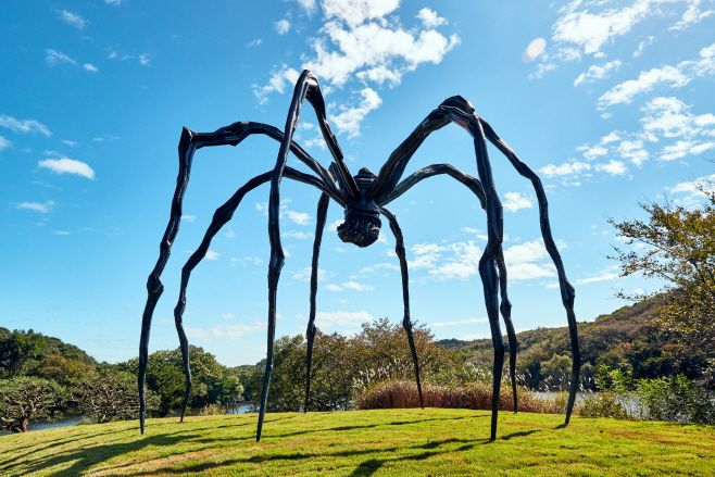 루이스 부르주아의 청동 조각 '엄마'. 삼성문화재단 제공