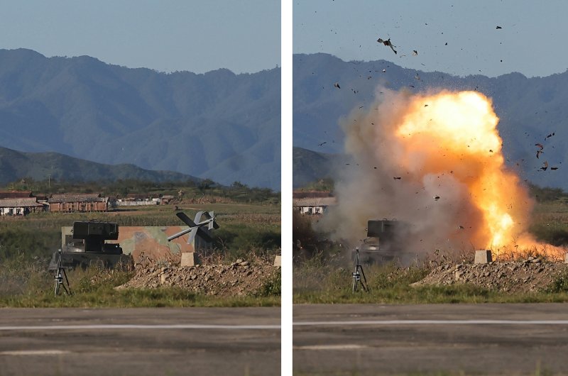 북한 노동당 기관지 노동신문은 지난 19일 북한 김정은 위원장이 전날 무인항공기술연합체 산하 연구소와 기업소를 방문해 무인 무장 장비의 성능시험을 지도했다고 보도했다. 노동신문 캡처