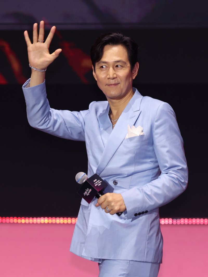 '이정재 대주주' 아티스트컴퍼니, 신주발행무효 소송에서 승소