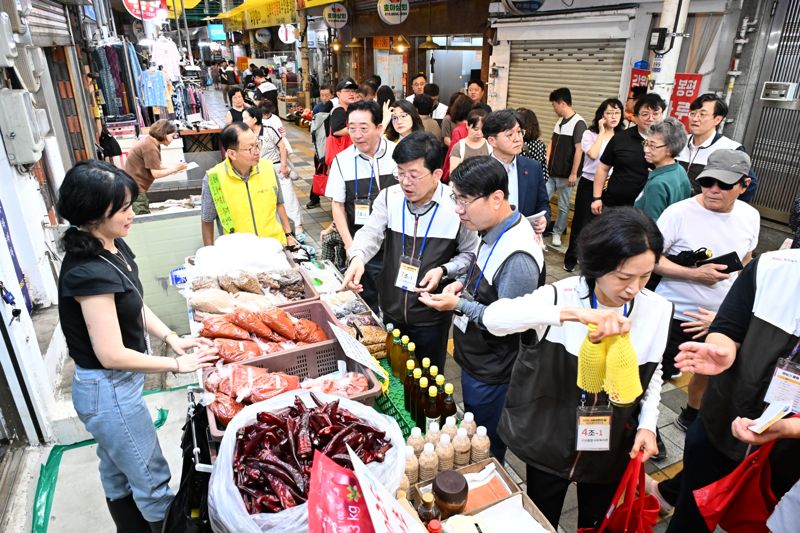 BNK금융그룹, 사회공헌의 날 맞아 지역사회에 온기 더해