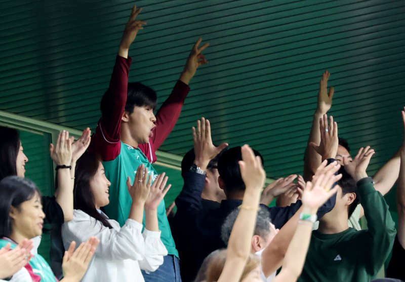 [뉴스1 ★]임영웅, 대전벌 초토화 시킨 히어로…순간을 영원처럼