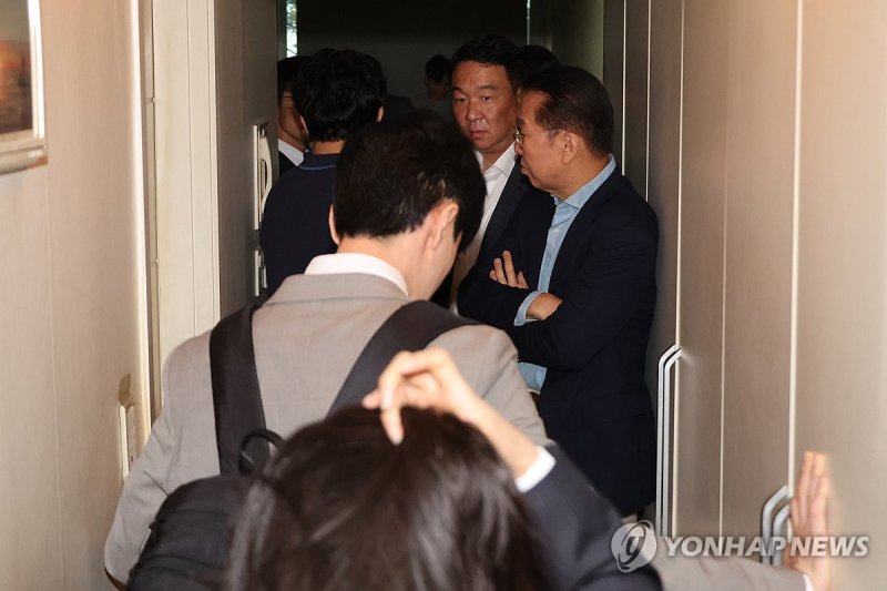 당원명부 관리업체 강제집행 시작한 특검 (출처=연합뉴스)