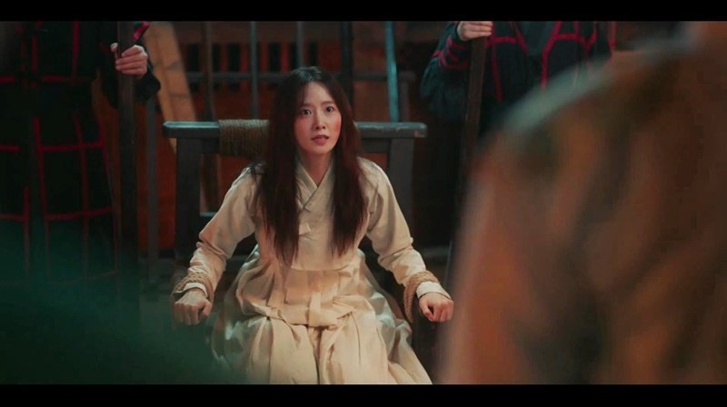 '폭군의 셰프' 임윤아, 누명 쓰고 체포됐다…13.5% [N시청률]