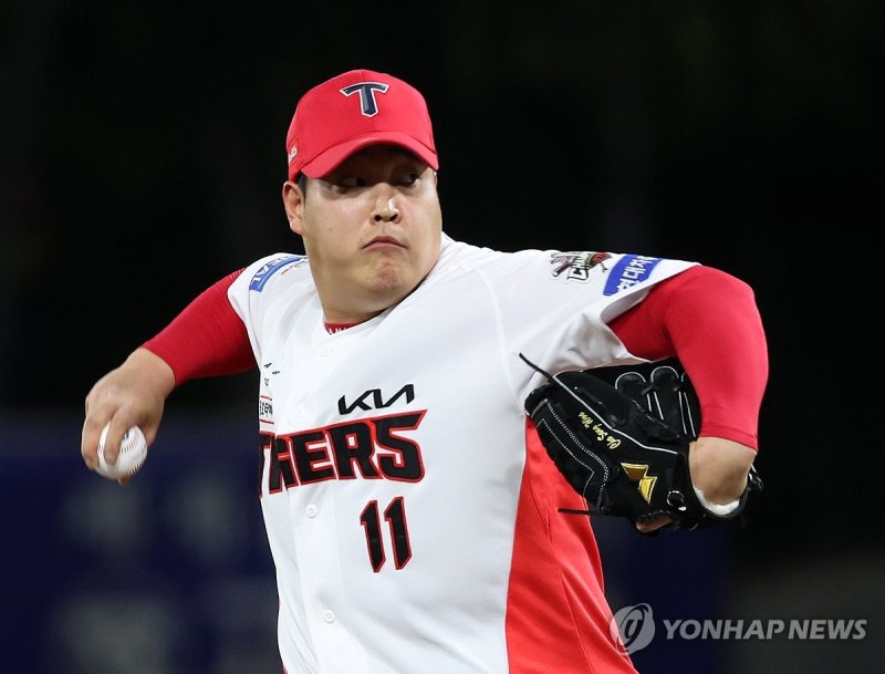 "최형우도 장담 못하는데" KIA는 여유가 없다. A등급 족쇄 찬 조상우의 운명은?