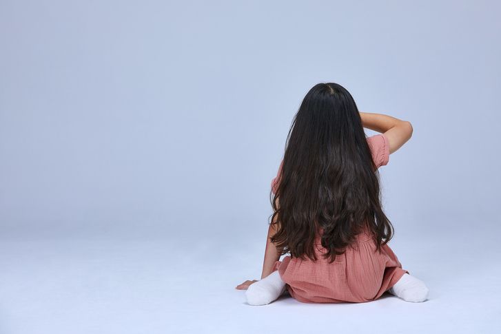 친부의 배신.. 초등생 딸, 지인에게 ‘280만원 거래’ 희생