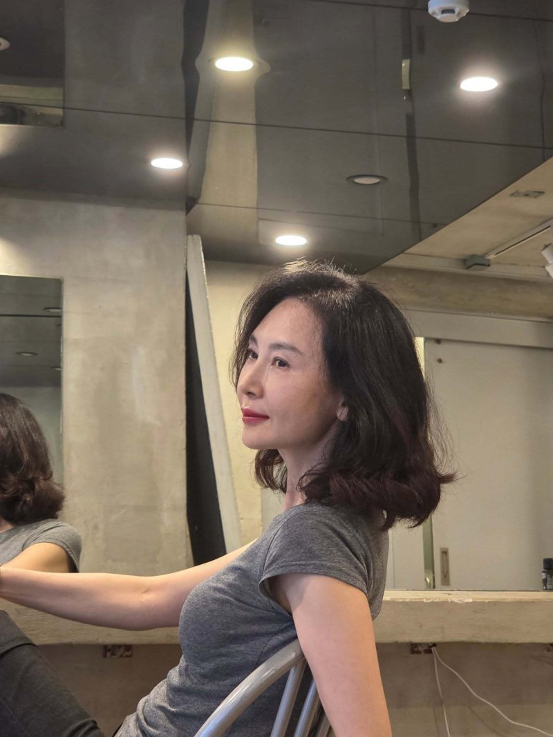 57세 채시라, 우아한 동안 미모…엄청난 자기 관리 [N샷]