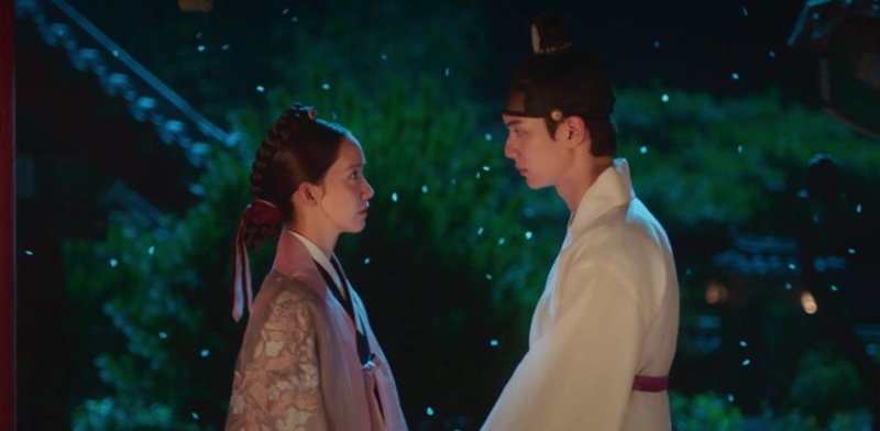 "반려가 되어다오"…'폭군의 셰프' 임윤아♥이채민, 달콤 입맞춤 엔딩