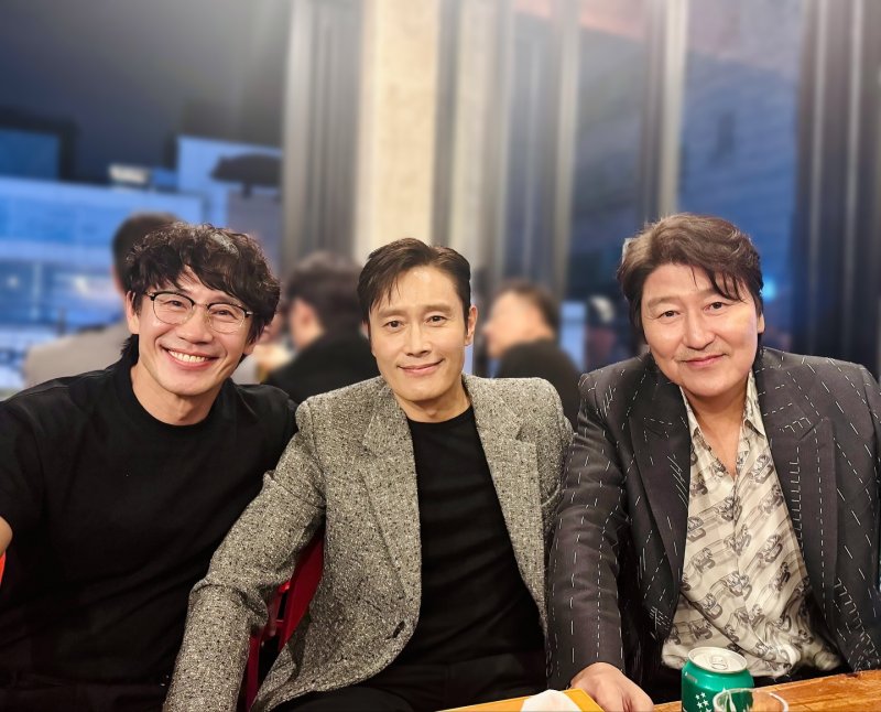 이병헌·송강호·신하균, 25년 만에 재회한 'JSA'팀…추억 소환 [N샷]