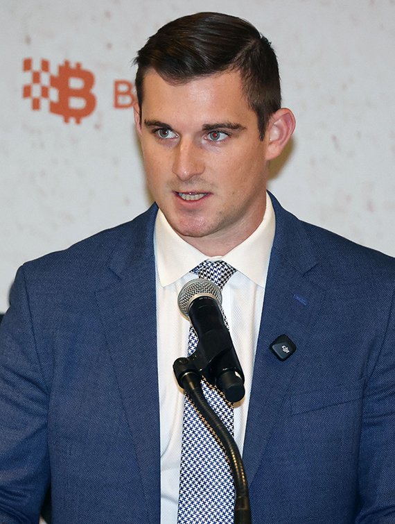 보 하인스 테더 USAT 최고경영자(CEO)가 23일 서울 워커힐 호텔앤리조트에서 열린 '코리아블록체인위크 2025(KBW2025)'의 메인 컨퍼런스인 '임팩트(KBW2025:IMPACT)'에서 기자간담회를 하고 있다. 사진=서동일 기자