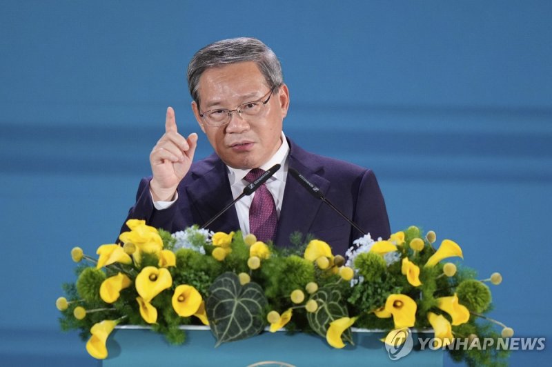 리창 중국 국무원 총리가 24일 미국 뉴욕에서 유엔총회를 계기로 열린 세계개발구상(GDI) 고위급 회의에서 "현재와 미래의 모든 WTO 협상에서 새로운 특별·차등 대우를 추구하지 않겠다"고 밝혔다. 연합뉴스