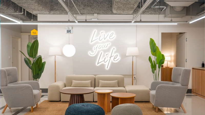 홈즈안암 커뮤니티시설. 유튜브채널 '집나와라뚝딱!' 영상 갈무리