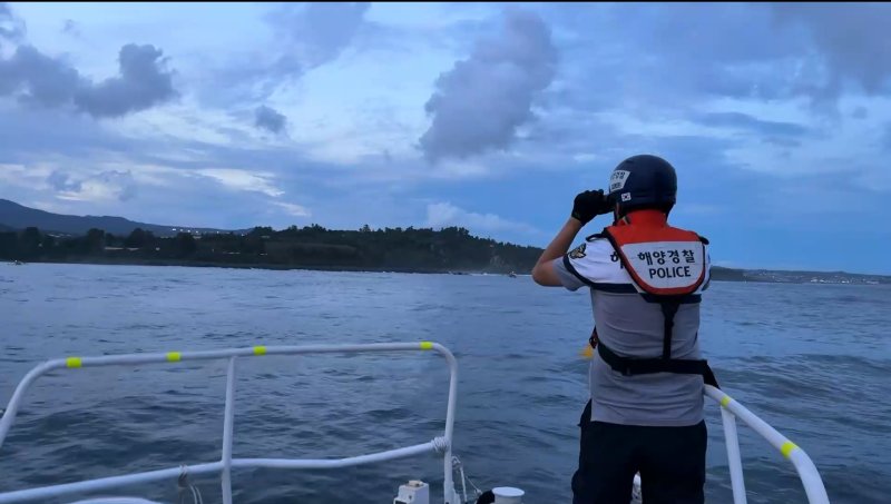 제주 쇠소깍 앞바다서 실종된 20대 남성, 숨진 채 발견
