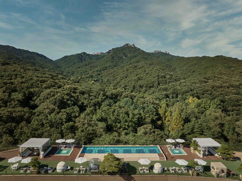 북한산 조망이 가능한 인피니티풀