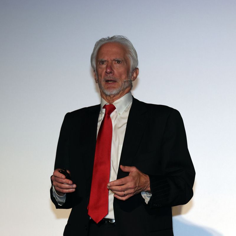 파이낸셜뉴스와 과학기술정보통신부 주최로 25일 서울 송파구 롯데월드타워 롯데시네마에서 열린 'AI 월드 2025'에서 제리 카플란 스탠포드대학교 교수가 기조연설을 하고 있다. 사진=서동일 기자