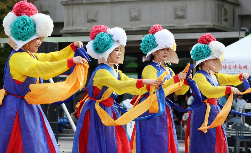 [바카라 게임 사이트=뉴시스] 바카라 게임 사이트농악축제. (사진=뉴시스 DB).photo@newsis.com *재판매 및 DB 금지