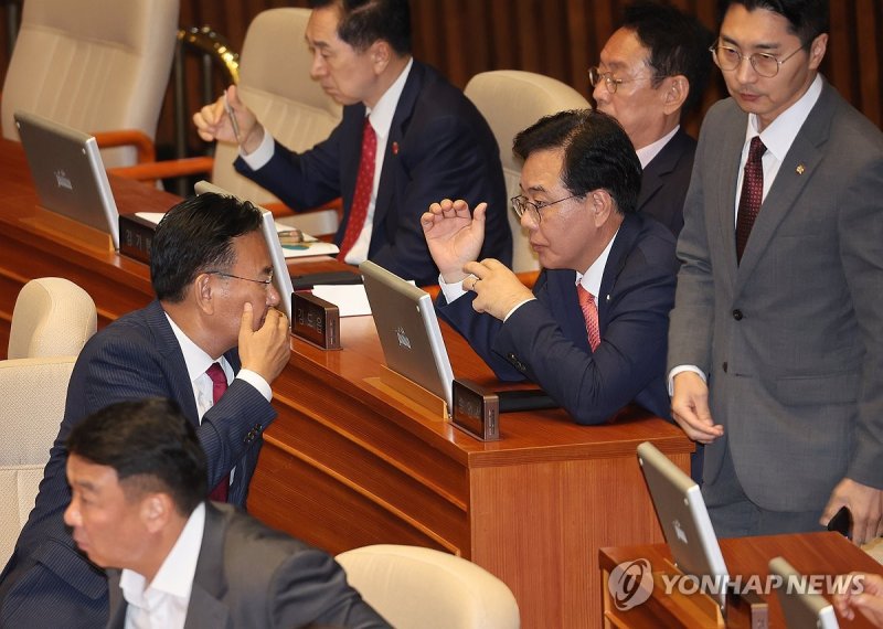 본회의 참석한 송언석 원내대표 (출처=연합뉴스)