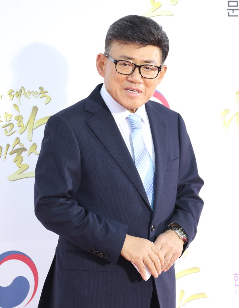 엄영수 故 전유성, 개그·술·노래 사랑한 사람…항상 주변 챙겨