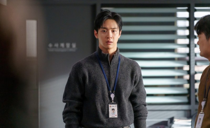 '사마귀' 드디어 범인 정체 공개…고현정·장동윤 충격+혼란