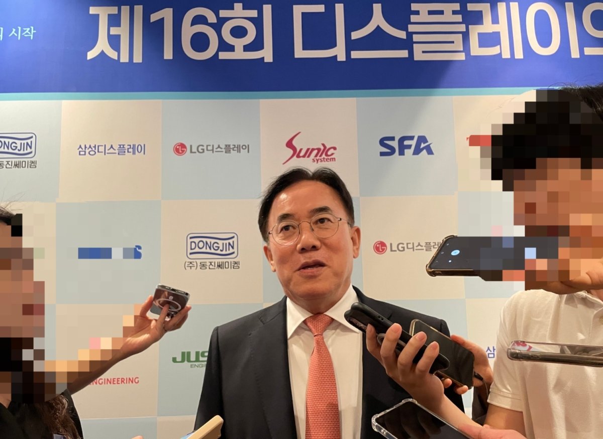 LG디스플레이, 적자늪 탈출...4년 만에 최대실적