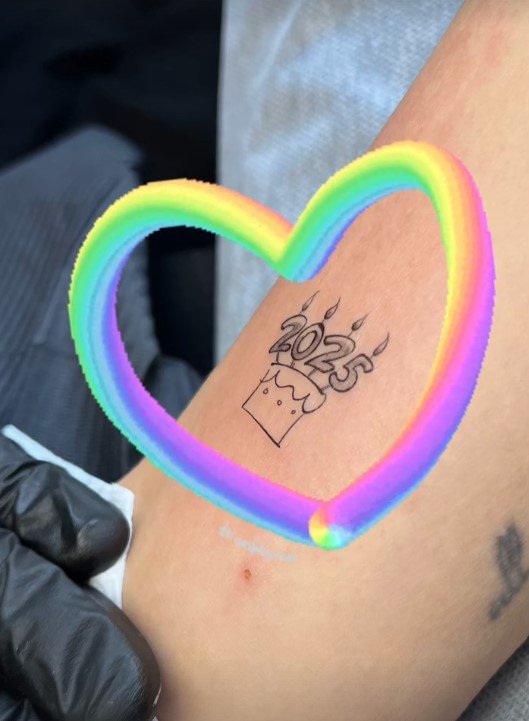 한예슬, 10살 연하 남편과 문신 새겼다