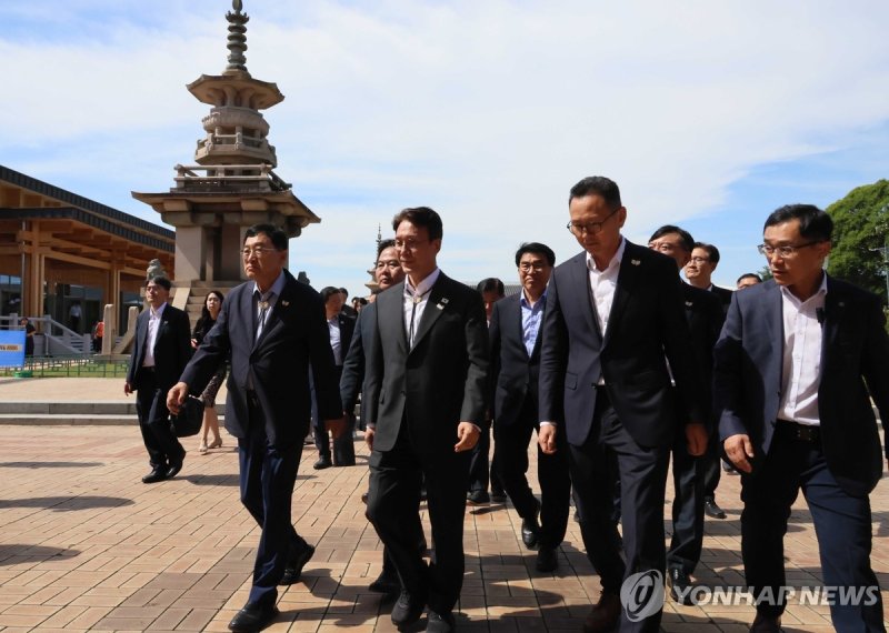 APEC 경제인 행사장 점검 나선 김민석 국무총리 (출처=연합뉴스)