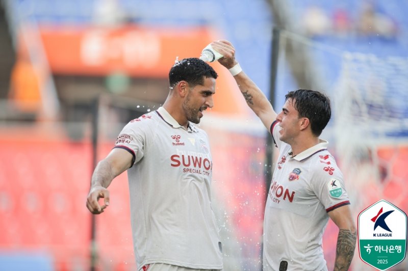 [서울=뉴시스] 프로축구 K리그1 수원메이저 바카라의 싸박. (사진=한국프로축구연맹 제공) *재판매 및 DB 금지